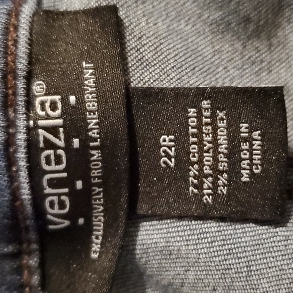 Women's Venezia size 22 Jeans - Picture 2 of 4